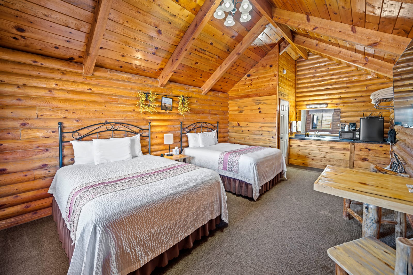 Cabin 2 at Log Cabins