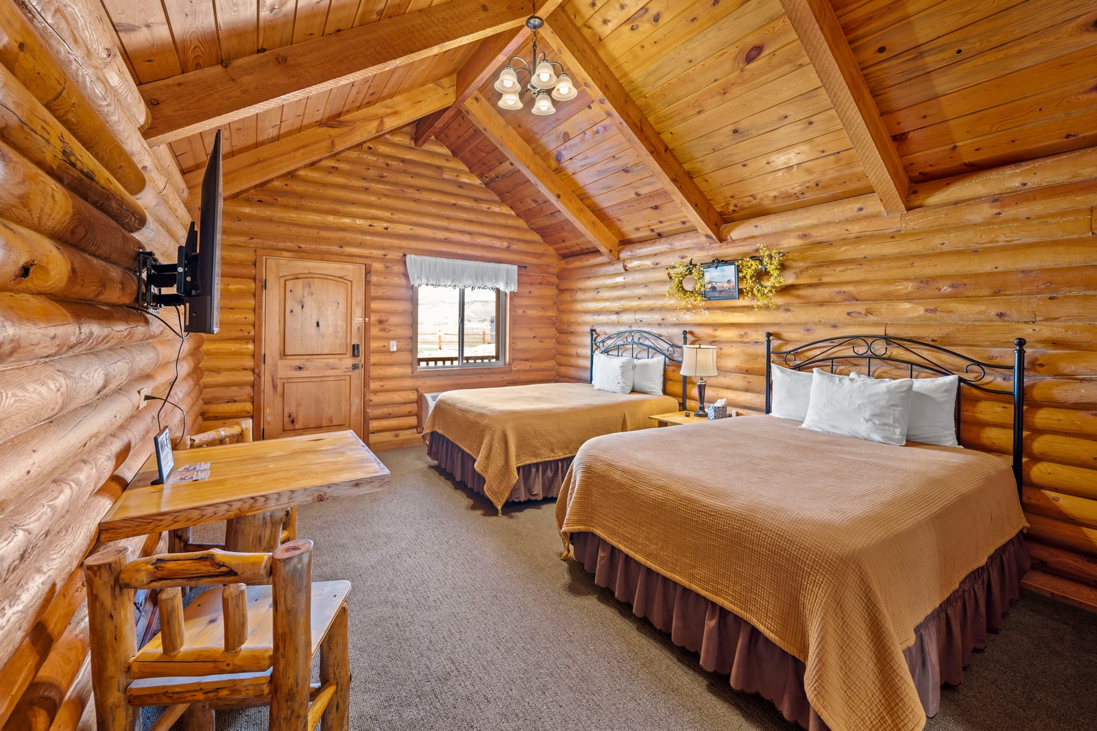 Cabin 3 at Log Cabins